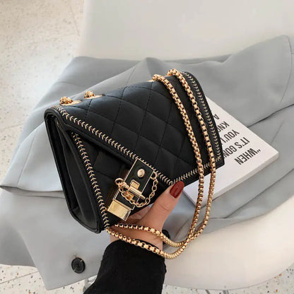 Lock & Chain Purse