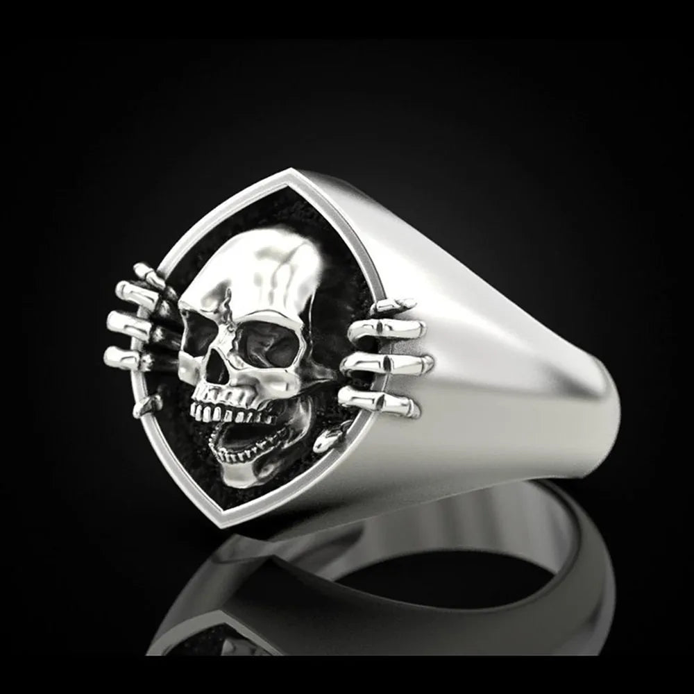 Peeking Skull Ring